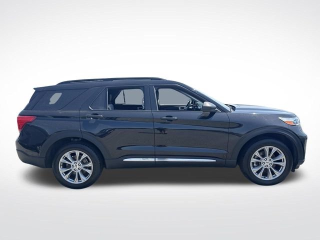 Used 2023 Black Metallic Ford XLT image 10