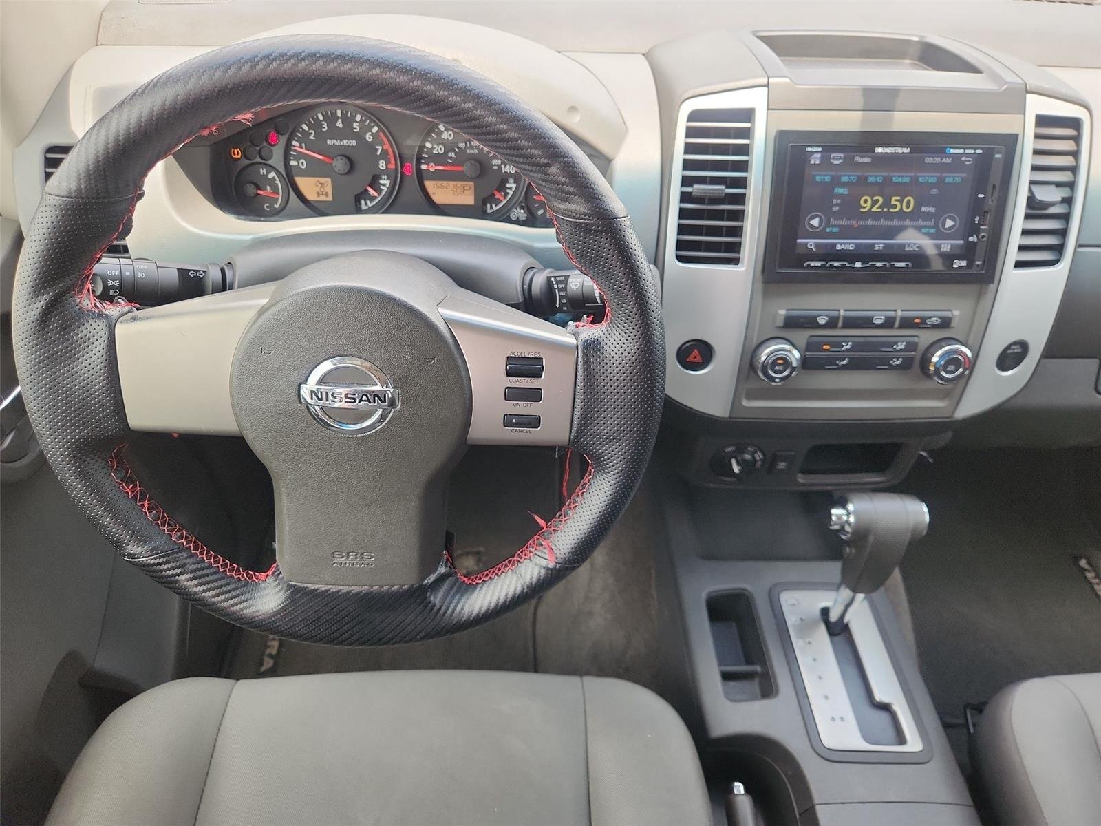 Used 2010 Silver Nissan S image 11