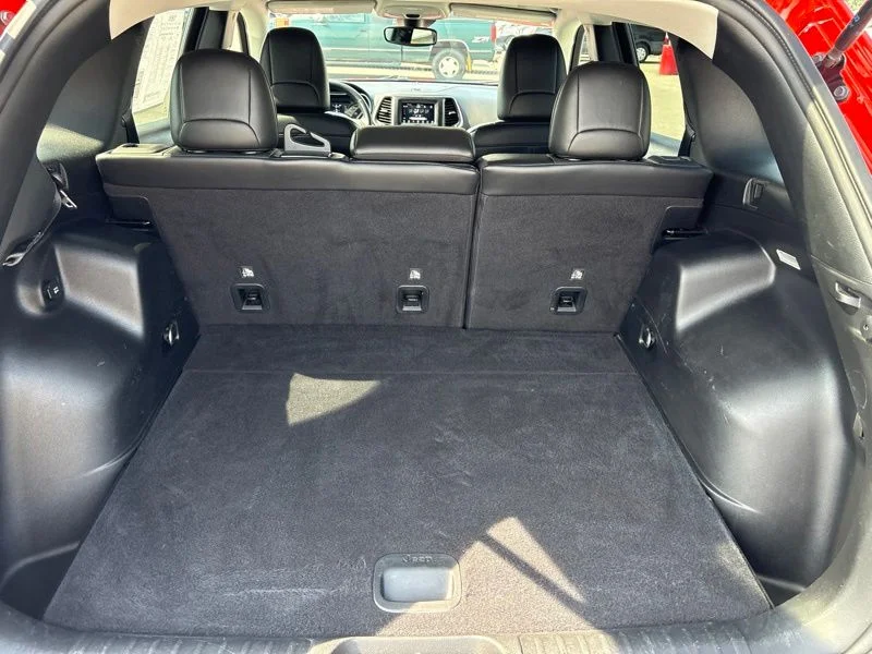 Used 2021 Orange Jeep Latitude Lux image 10