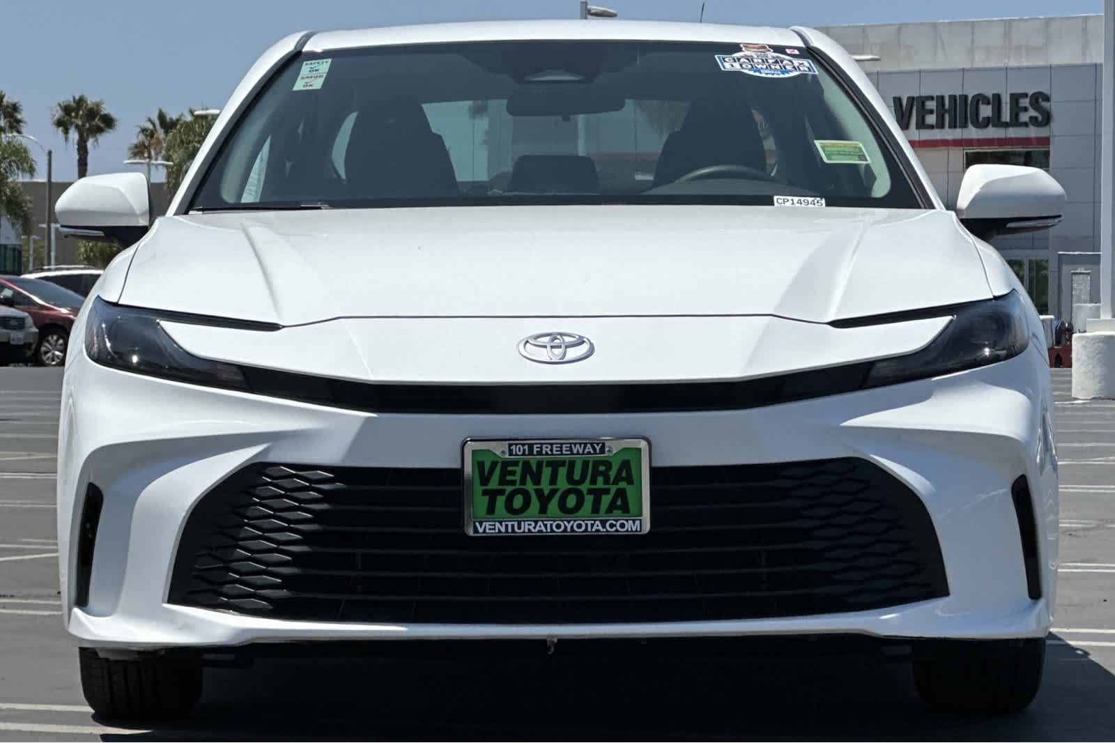 Used 2025 Ice Cap Toyota LE image 9