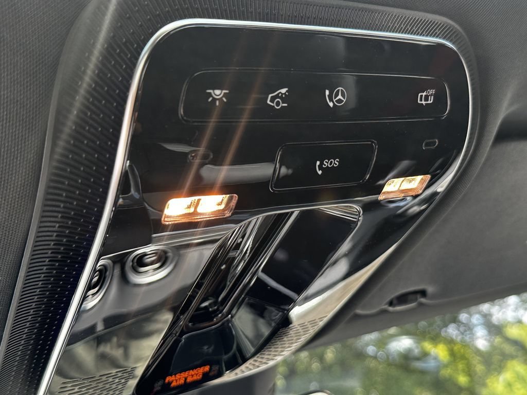 New 2027 MANUFAKTUR Moonlight White Metallic Mercedes-Benz AMG® GLC 53 image 68