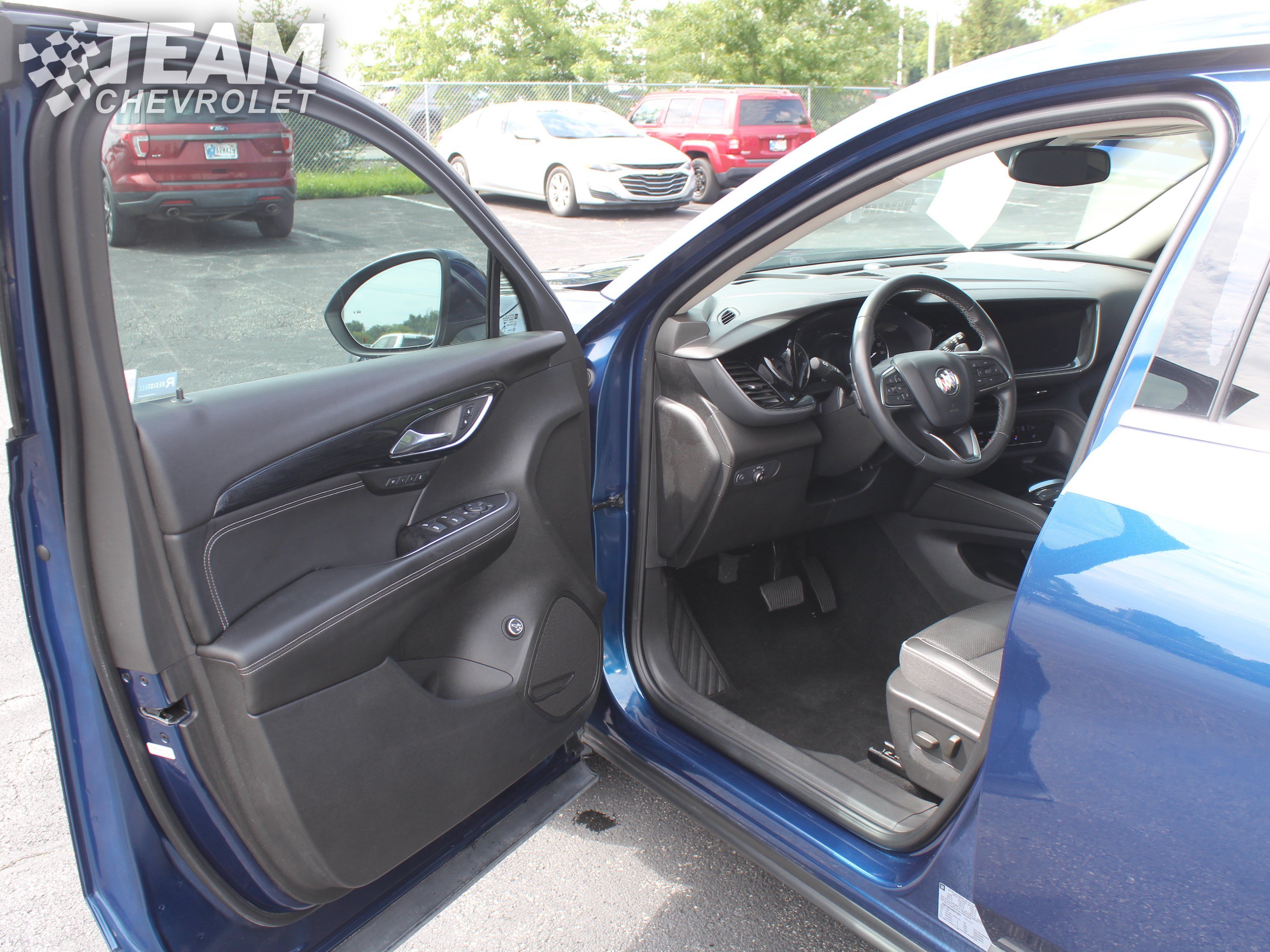Used 2022 SAPPHIRE METALLIC Buick Essence image 11