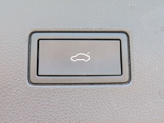 Certified Used 2023 White Volkswagen 3.6L V6 SE w/Technology image 14