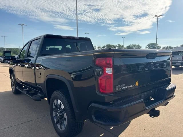 2021 Chevrolet Silverado 2500HD LTZ - Photo 6