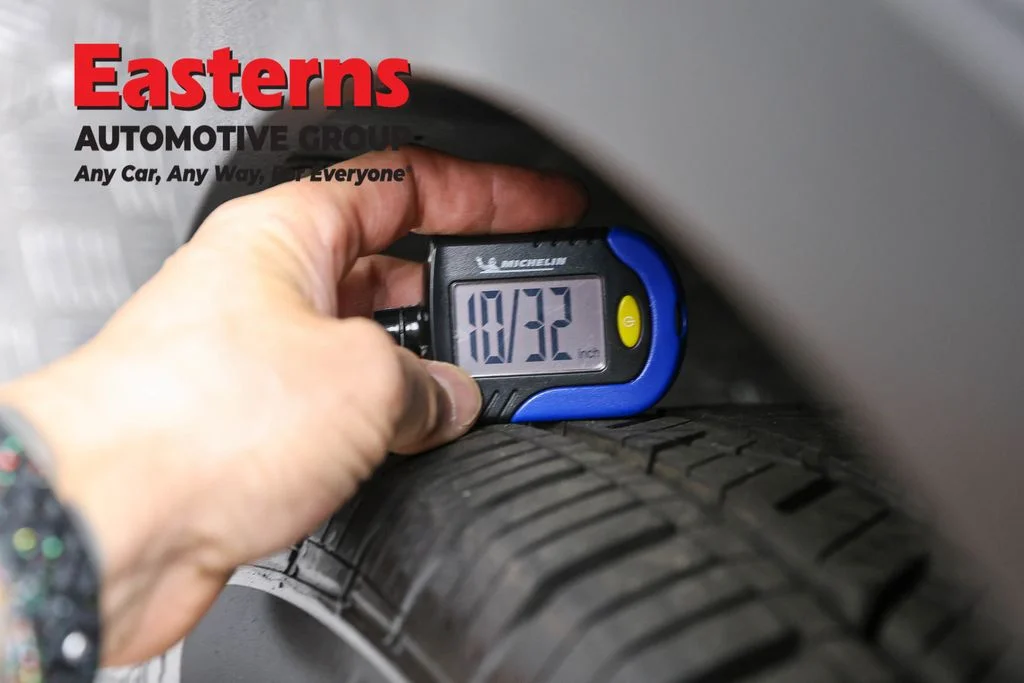 Used 2021 Gray Volvo Momentum image 27