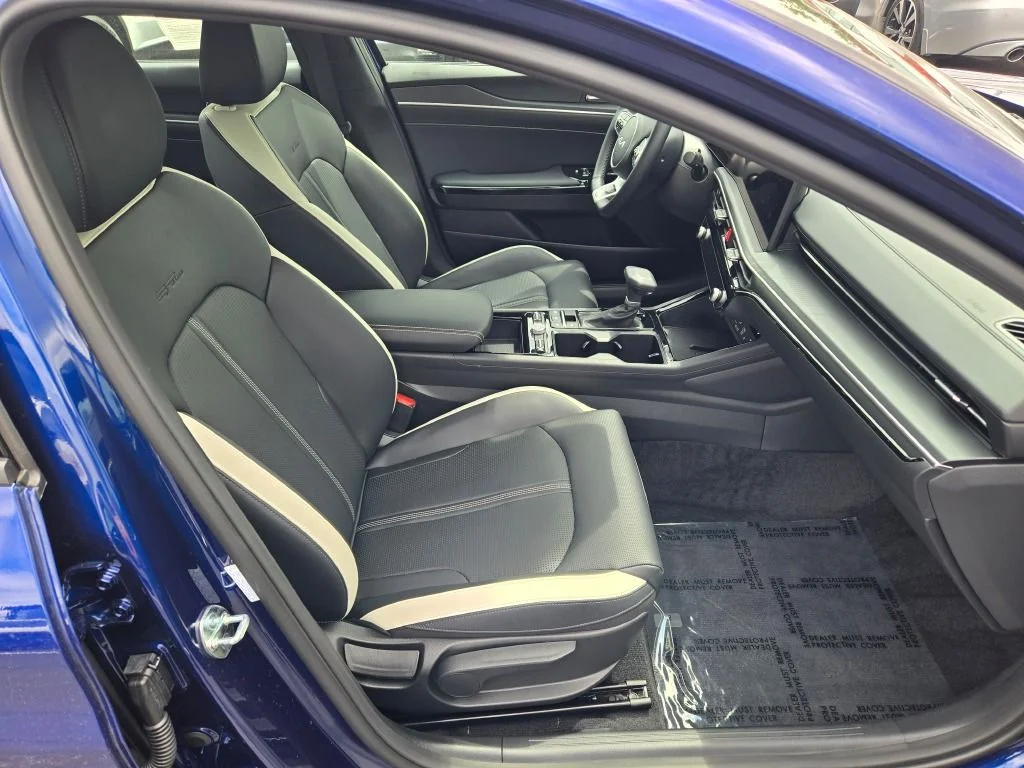 Used 2025 Blue Kia GT-Line image 6