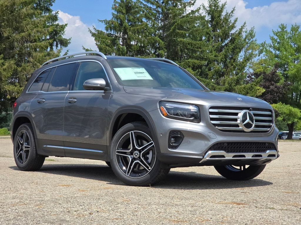 New 2026 Mountain Grey Metallic Mercedes-Benz GLB 250 image 2