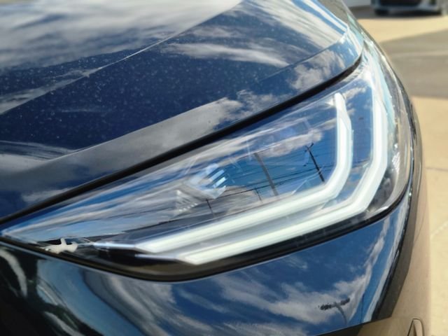 Used 2026 Black BMW 30 xDrive image 9