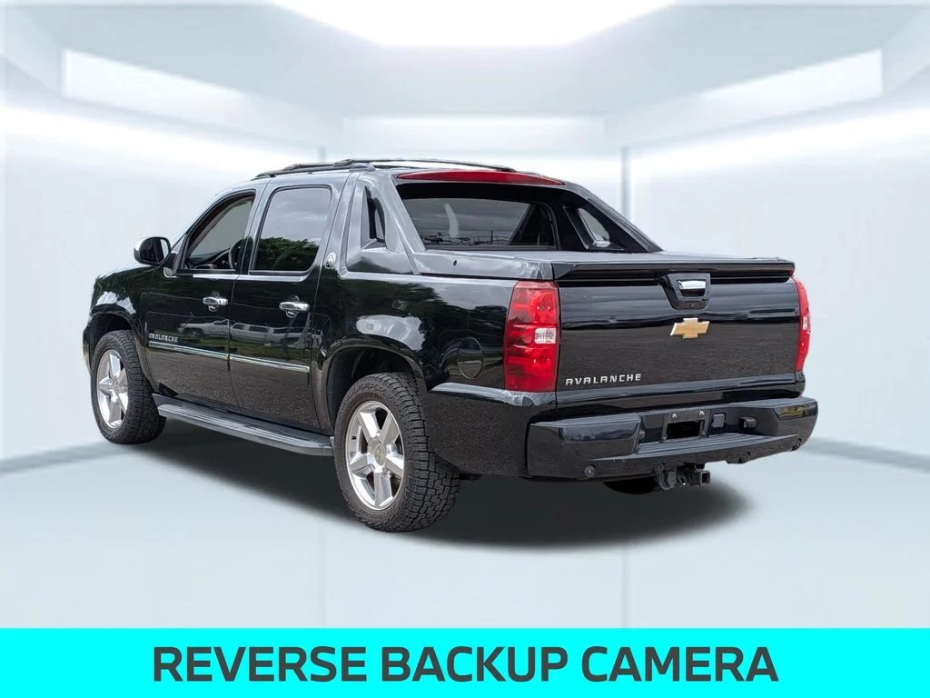 Used 2013 Black Chevrolet LTZ image 4