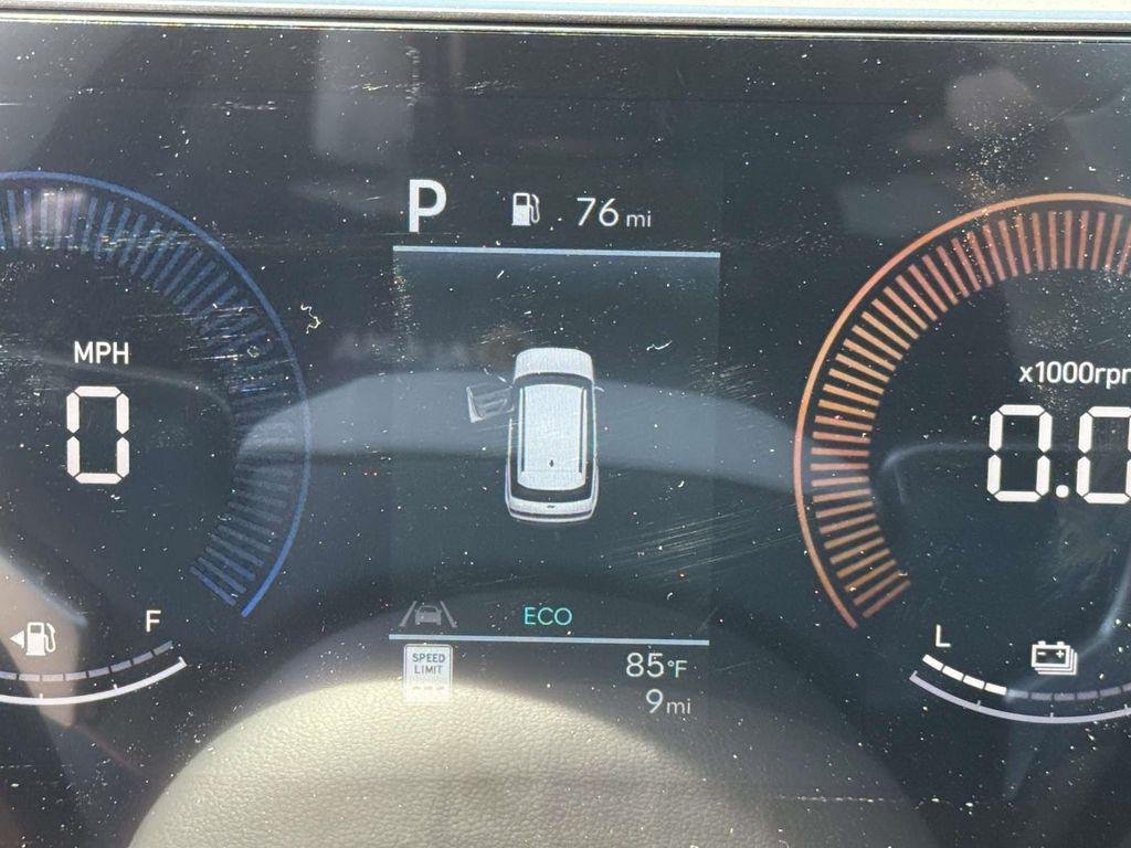 New 2026 White Hyundai SE image 27