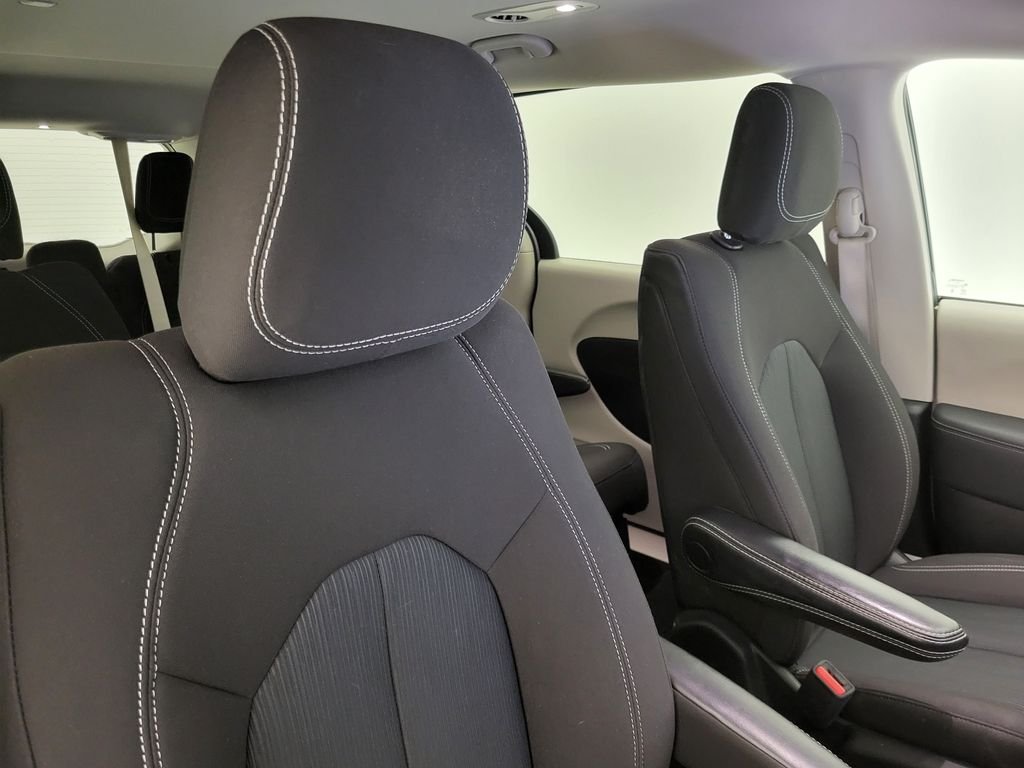 Used 2024 White Chrysler LX image 36