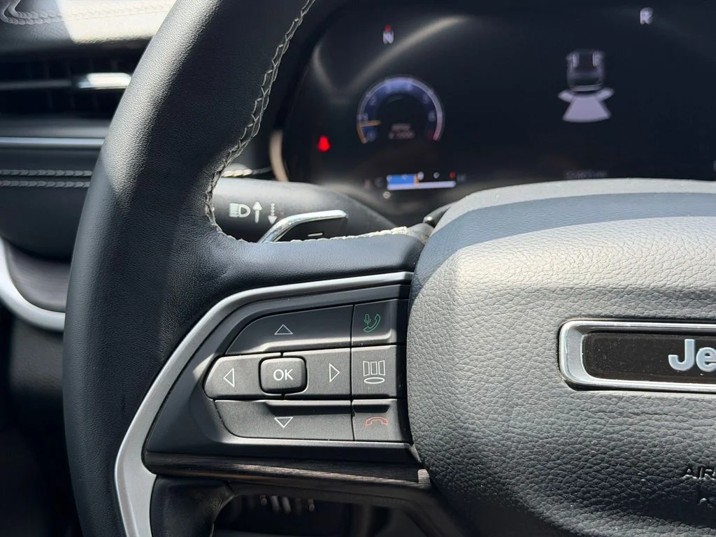 Used 2022 Black Jeep Limited image 19