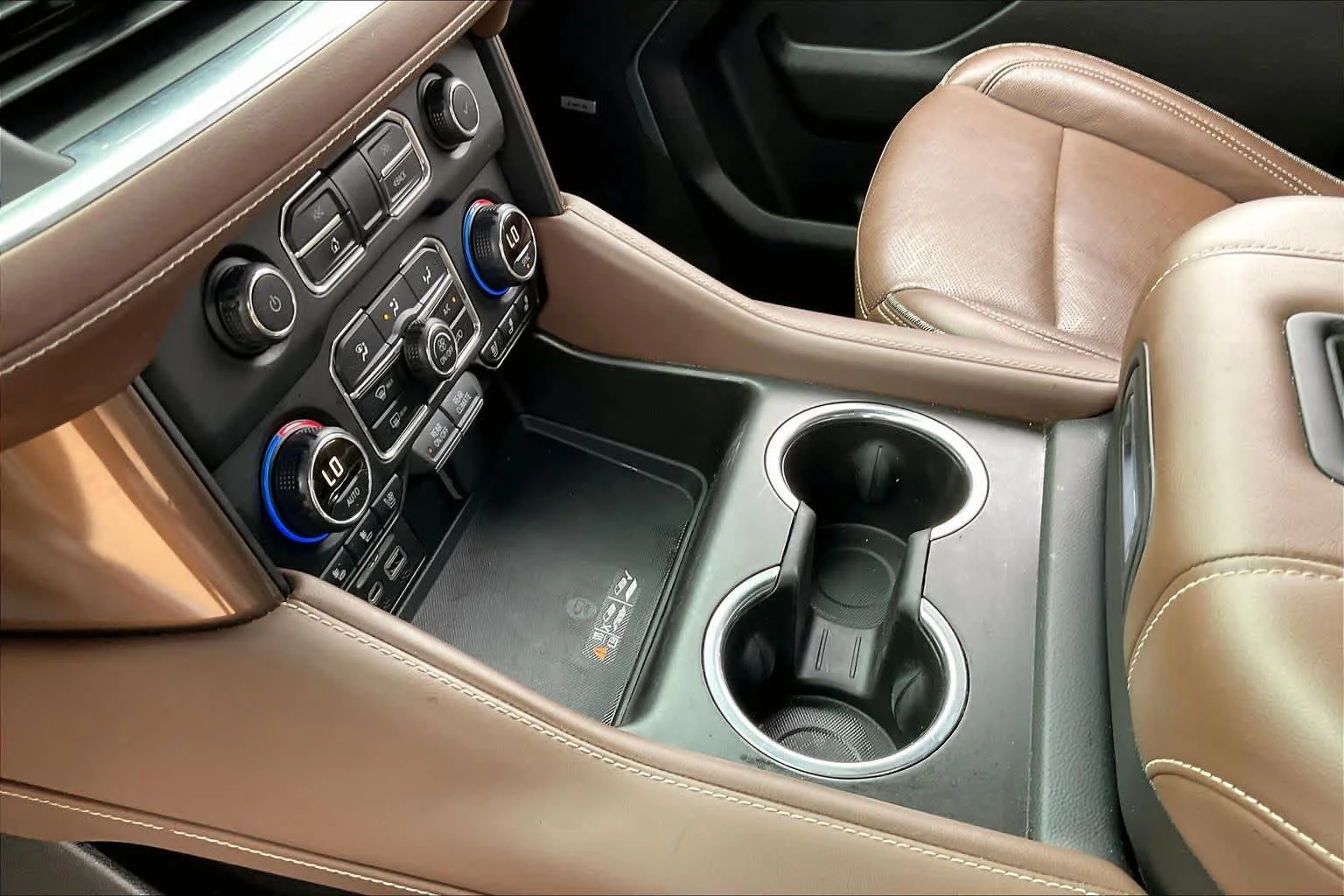 Used 2021 Summit White Chevrolet High Country image 17