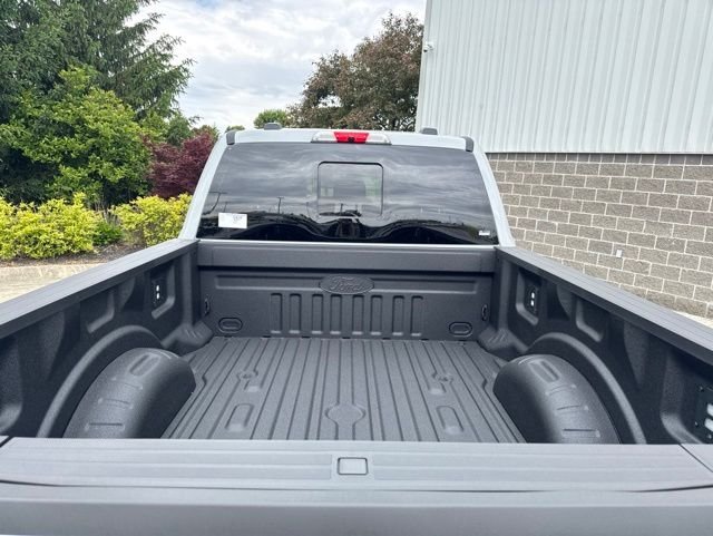New 2026 Avalanche Ford Lariat image 7