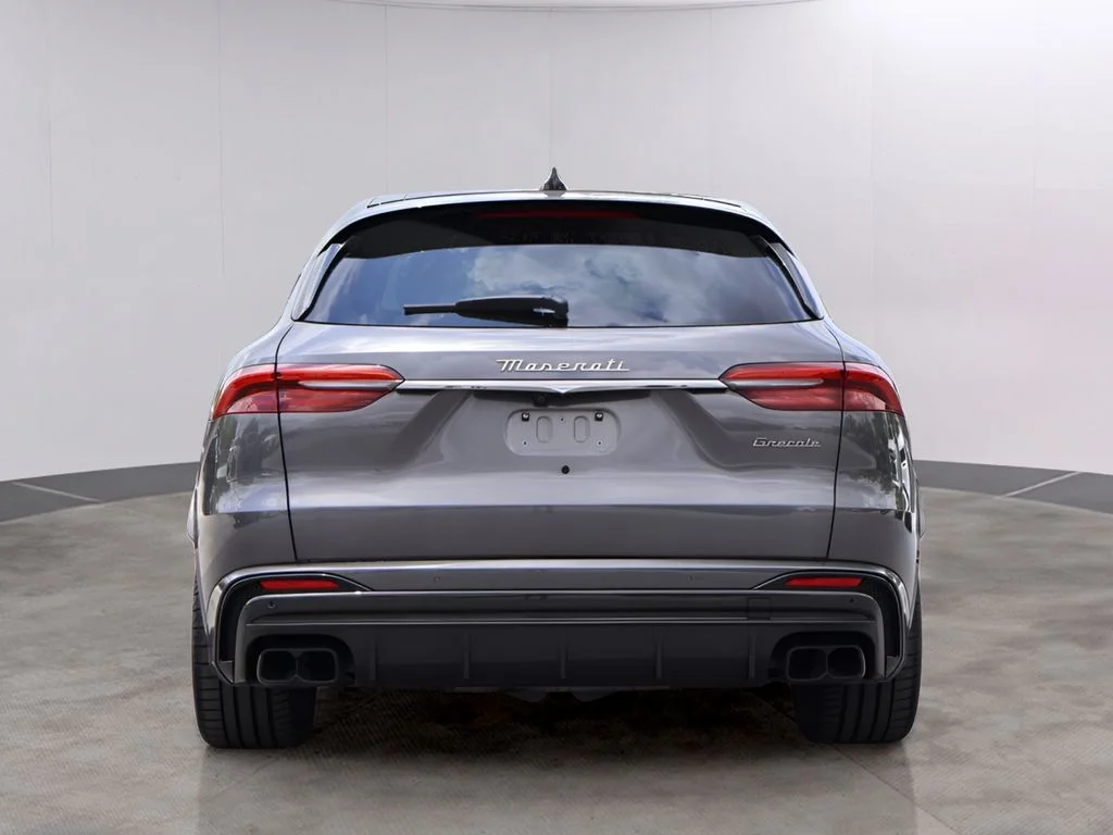 Used 2023 Grigio Lava Opaco Matte Maserati Trofeo image 6
