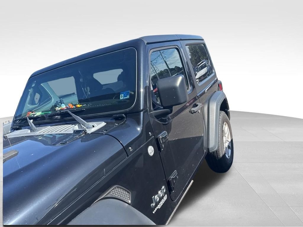 Used 2018 Black Jeep Sport S image 8