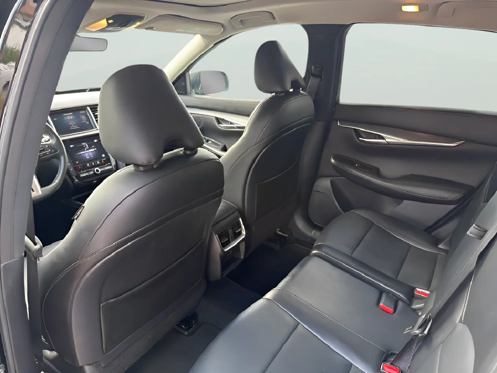 Used 2024 Black INFINITI LUXE image 36