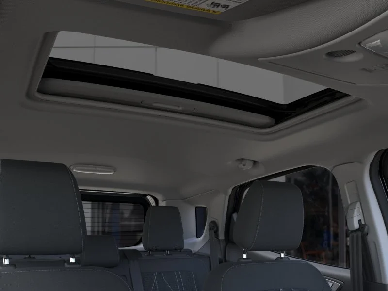 New 2021 Lightning Blue Metallic Ford SE image 22