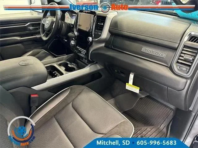 New 2026 Granite Crystal Metallic Clear-Coat Exterior Paint RAM LARAMIE image 30
