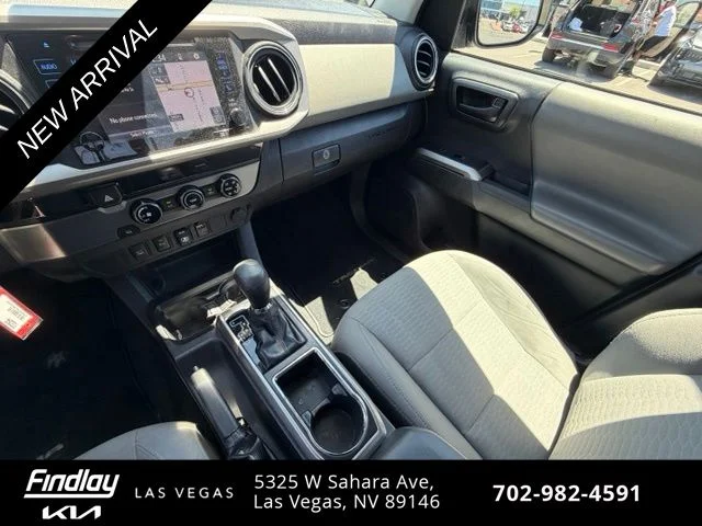 Used 2018 Silver Toyota SR5 image 10