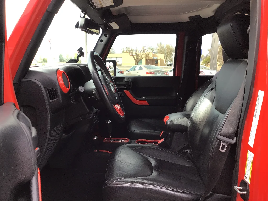 Used 2014 Red Jeep Unlimited Sahara image 10