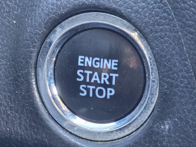 Certified Used 2022 MAGNETIC GRAY MET. Toyota  image 32