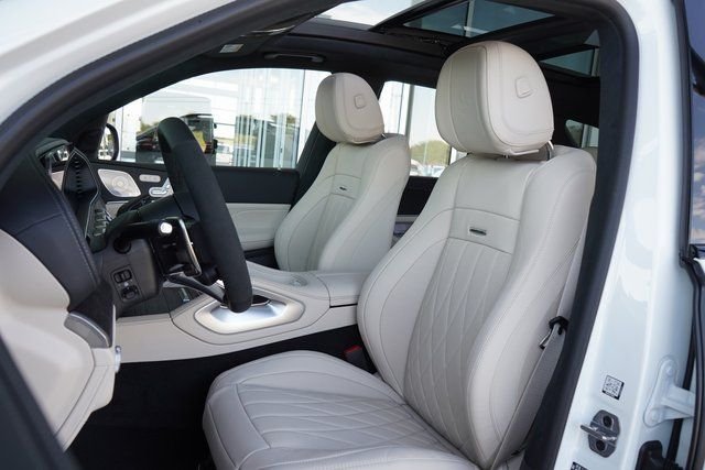 New 2026 MANUFAKTUR Moonlight White Metallic Mercedes-Benz AMG® GLE 63 S 4MATIC+ SUV image 30