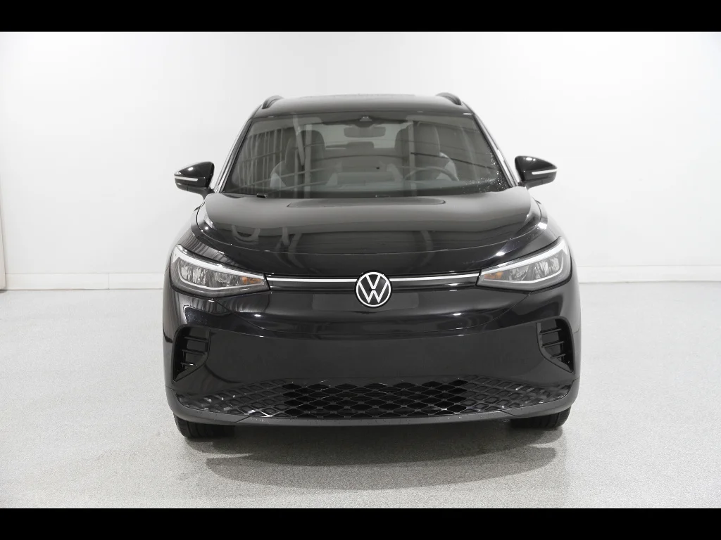 Certified 2023 Volkswagen ID.4 PRO with VIN 1V2DNPE8XPC040846 for sale in Mentor, OH