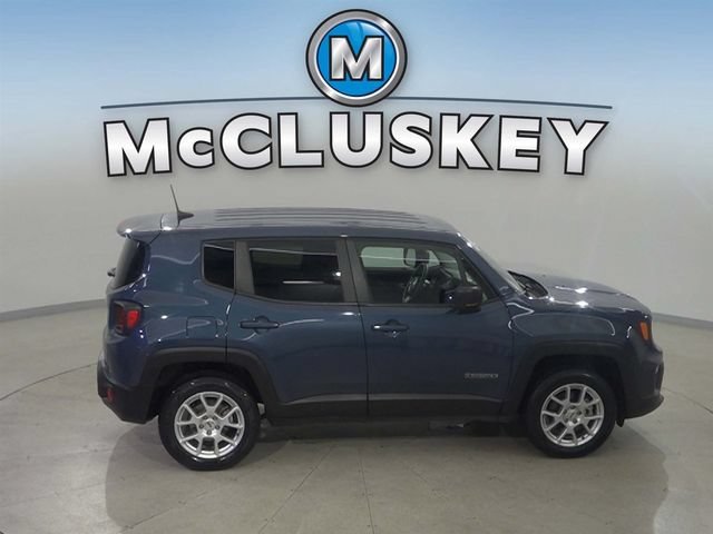 2023 Jeep Renegade Latitude - Photo 19