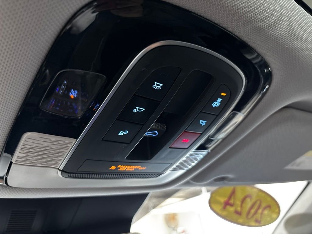 Used 2024 White Hyundai XRT image 28