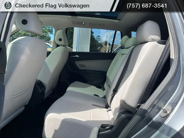 Used 2019 Platinum Gray Metallic Volkswagen 2.0T SEL 4Motion image 30