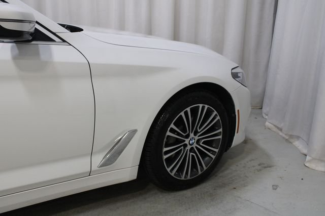 Used 2020 White BMW 530i xDrive image 28