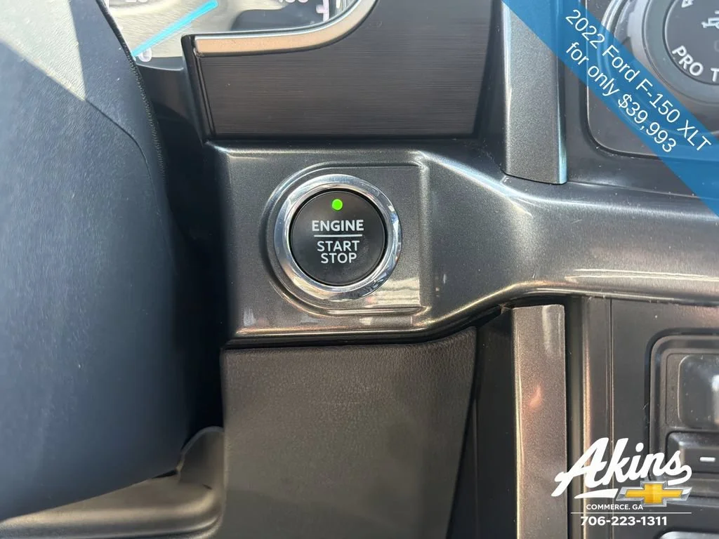 Used 2022 White Ford XLT image 26