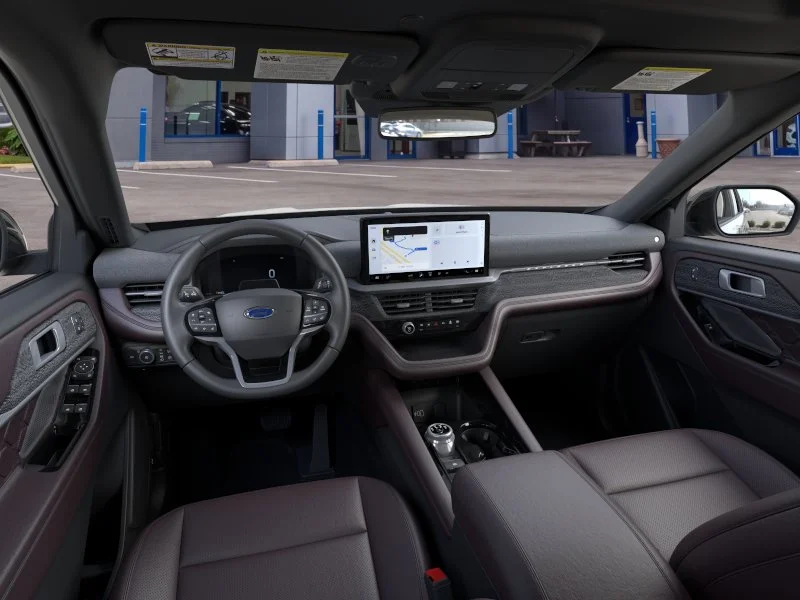 New 2026 Star White Metallic Tri-Coat Ford Platinum™ image 9