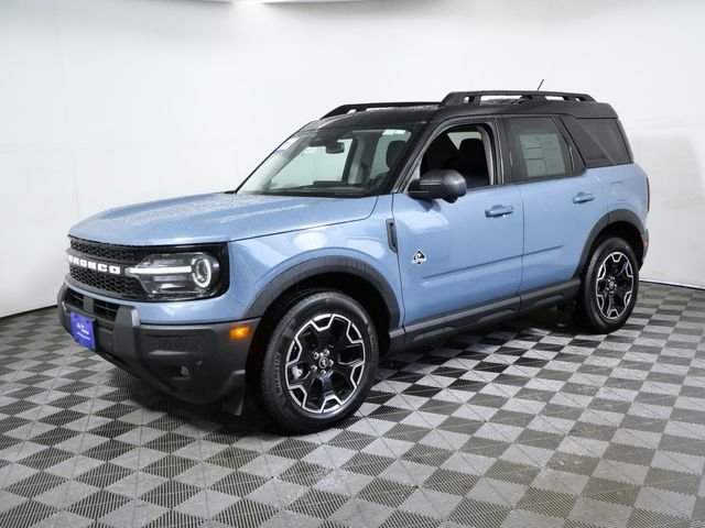 Used 2025 Gray Ford Outer Banks image 3