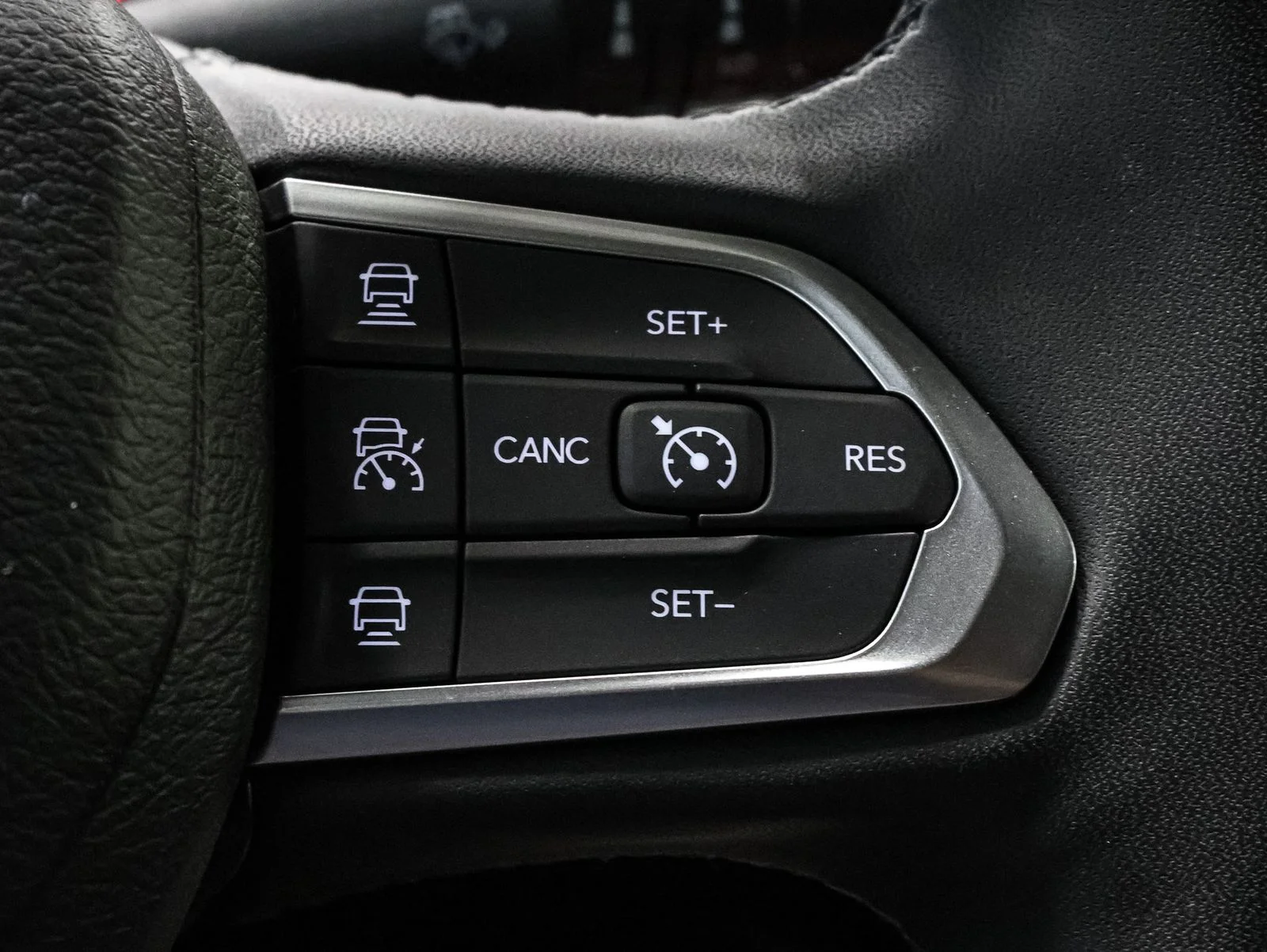 Certified Used 2023 Silver Jeep Limited image 36