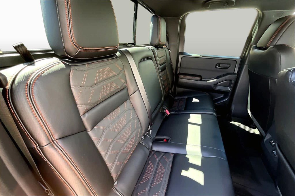 Used 2026 White Nissan PRO-X image 20