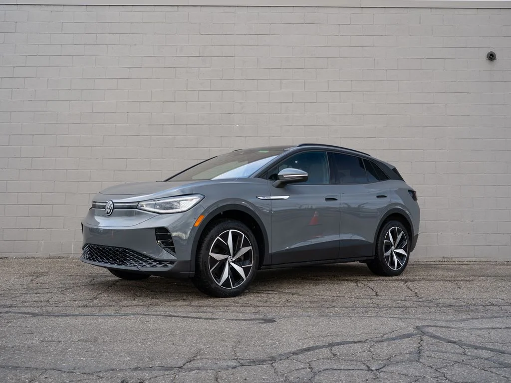 Used 2023 Gray Volkswagen Pro S image 1