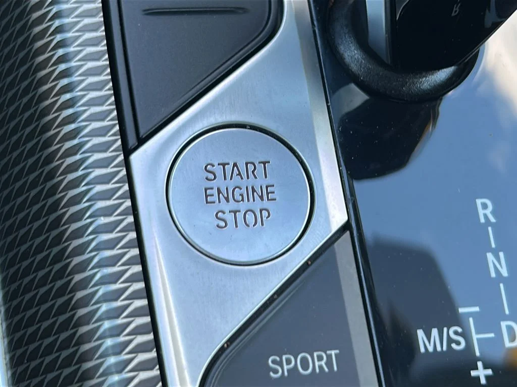 Used 2021 Black BMW M440i image 23