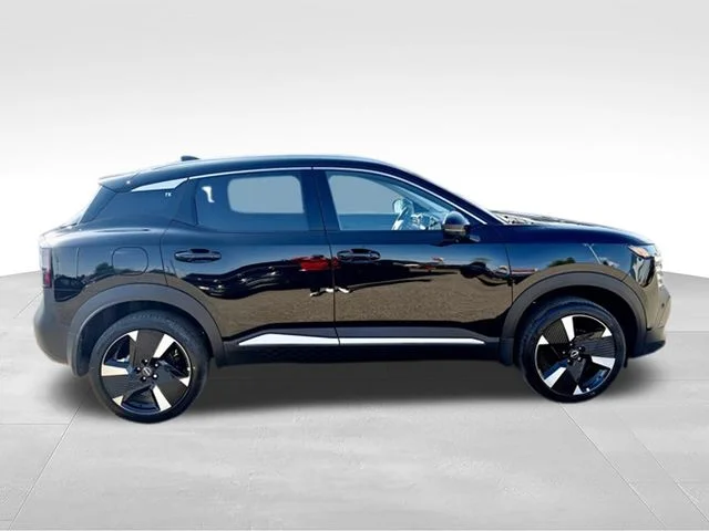 New 2026 Super Black Nissan SR image 8