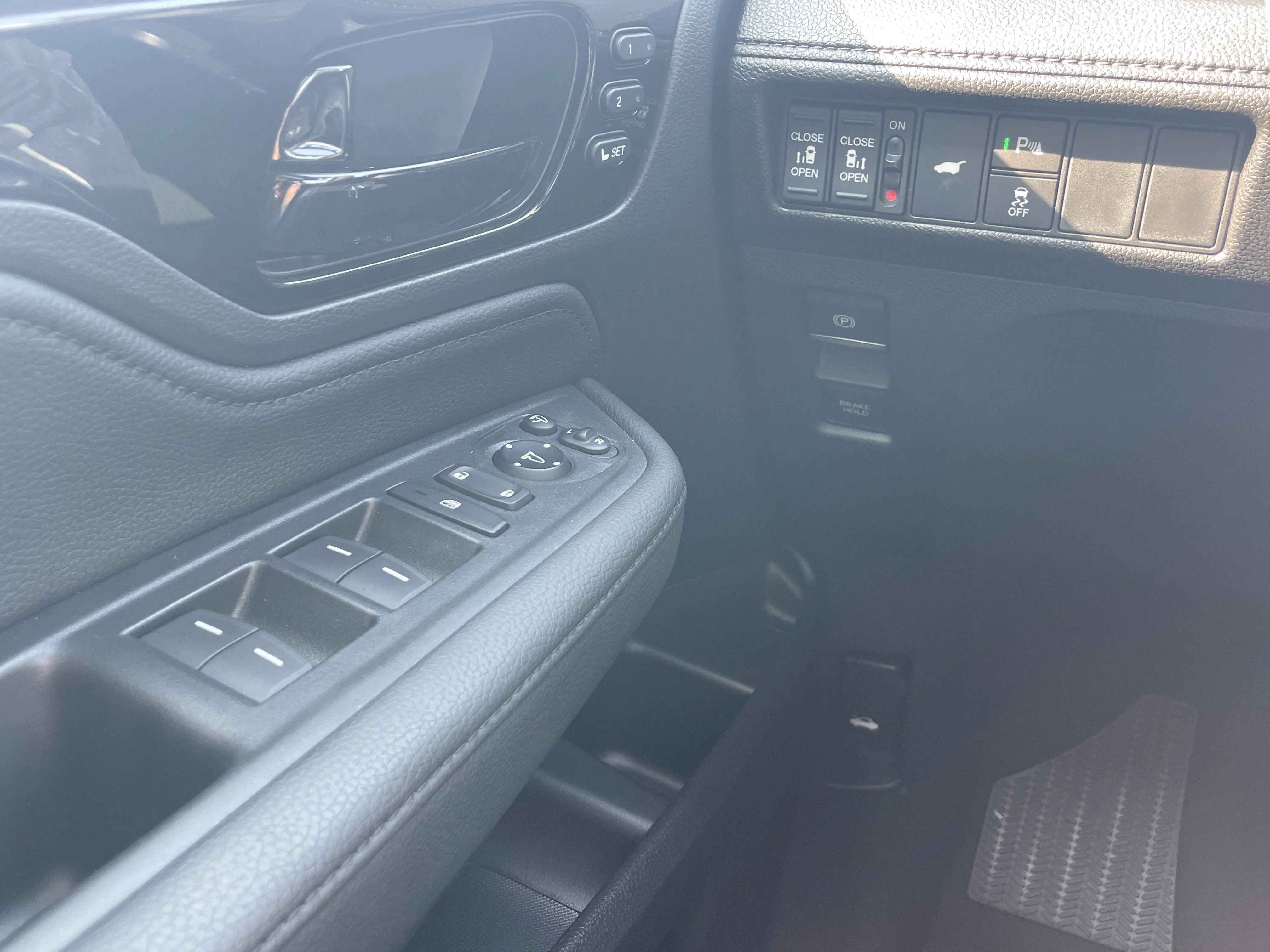2026 Honda Odyssey Elite - Photo 28