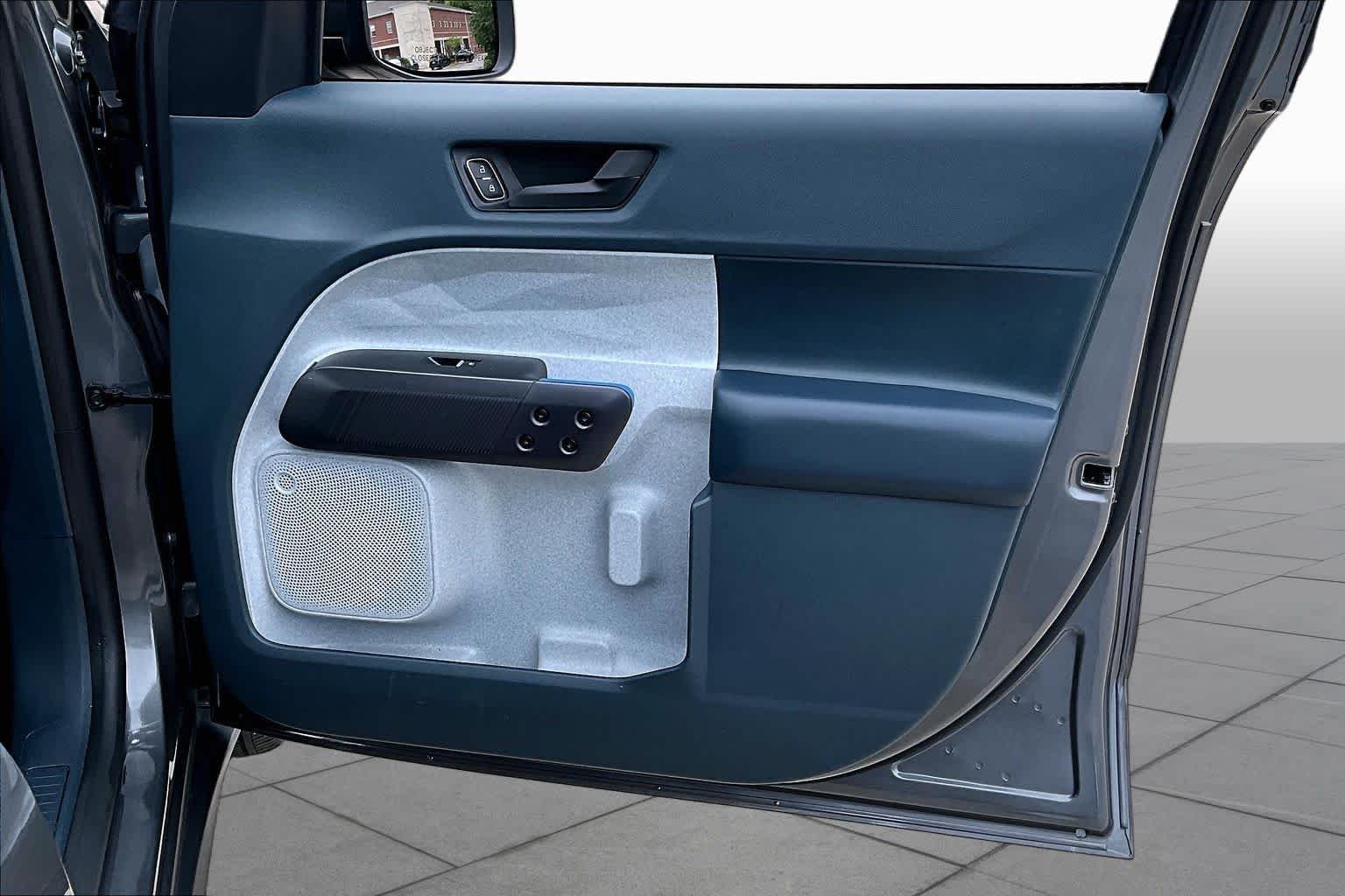 Used 2025 Carbonized Gray Metallic Ford XLT image 23