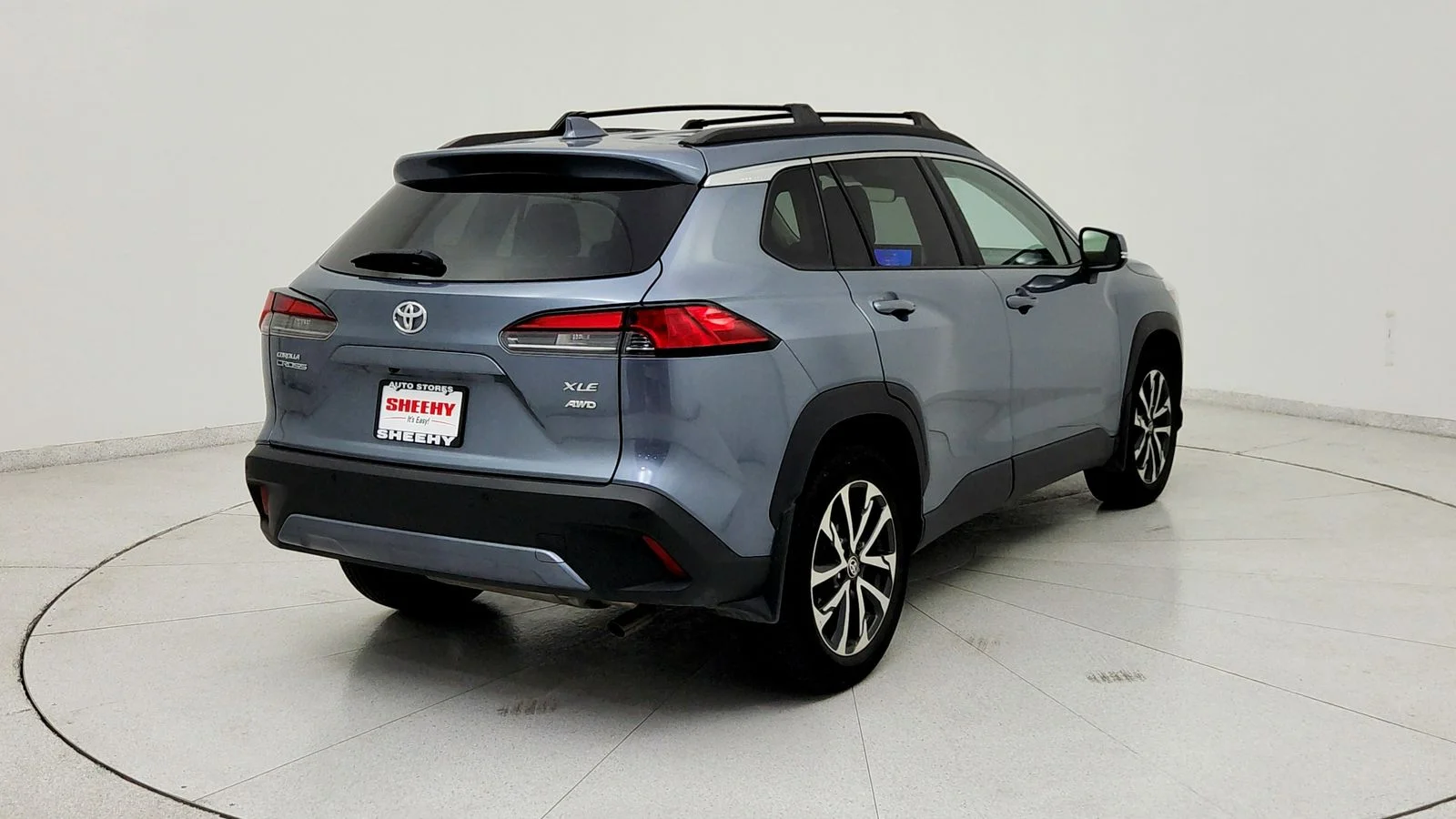 Used 2023  Toyota XLE image 6