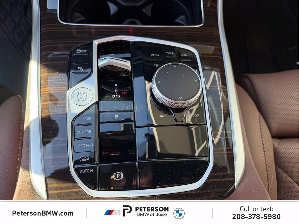 New 2026 White BMW xDrive40i image 27