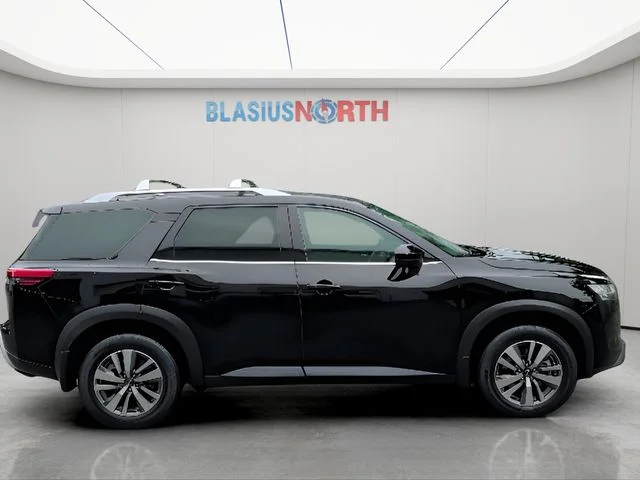 Used 2023 Black Nissan SL image 4