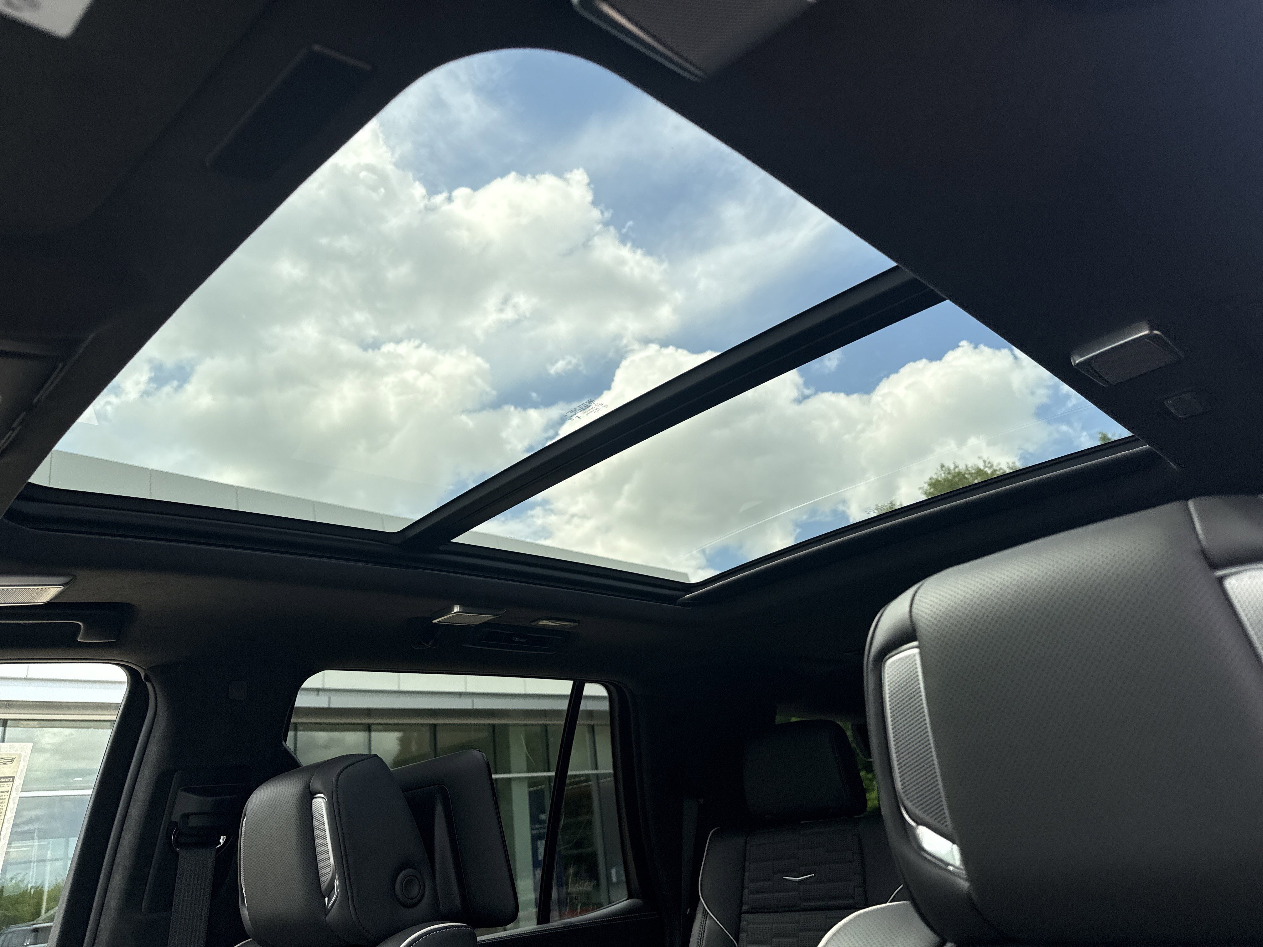 2026 Cadillac Escalade Platinum Luxury - Photo 20