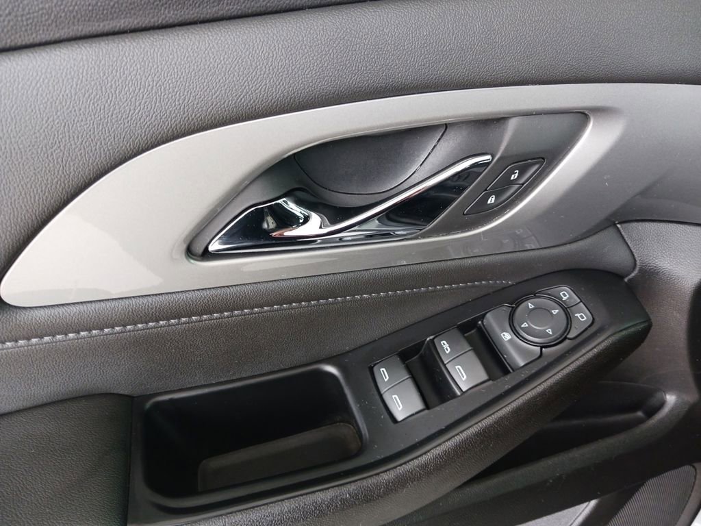 Used 2023 Sterling Gray Metallic Chevrolet LT Cloth image 19
