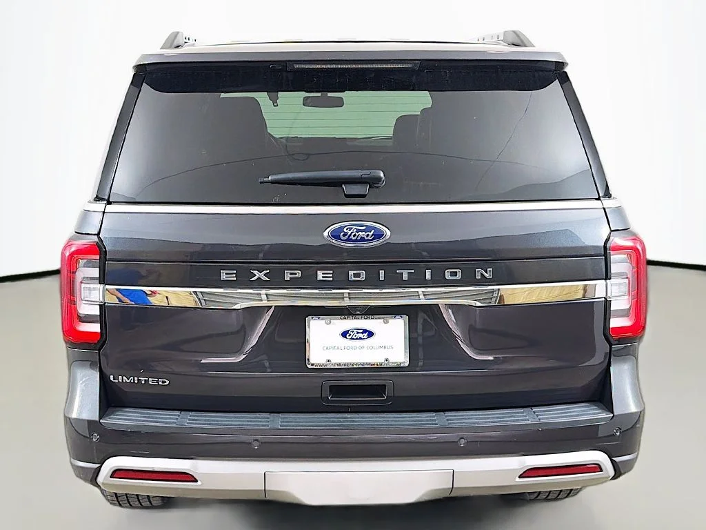 Used 2024 Dark Matter Gray Metallic Ford Limited image 18