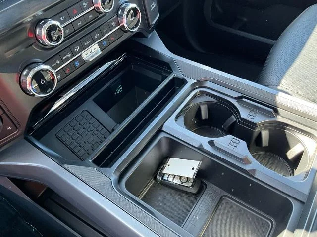 New 2026 Glacier Gray Metallic Tri-Coat Ford F-350® Lariat® image 41