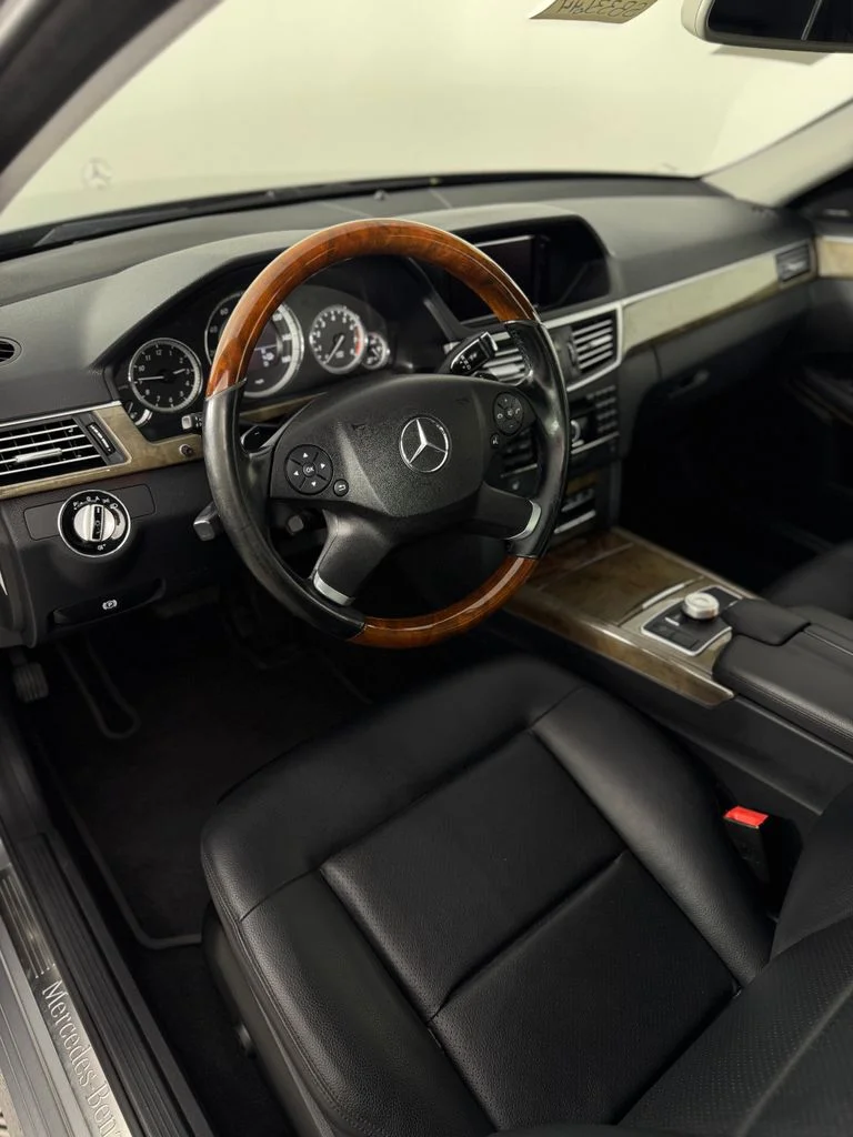 Used 2010 Iridium Silver Metallic Mercedes-Benz E 350 image 21